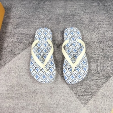 Louis Vuitton Slippers